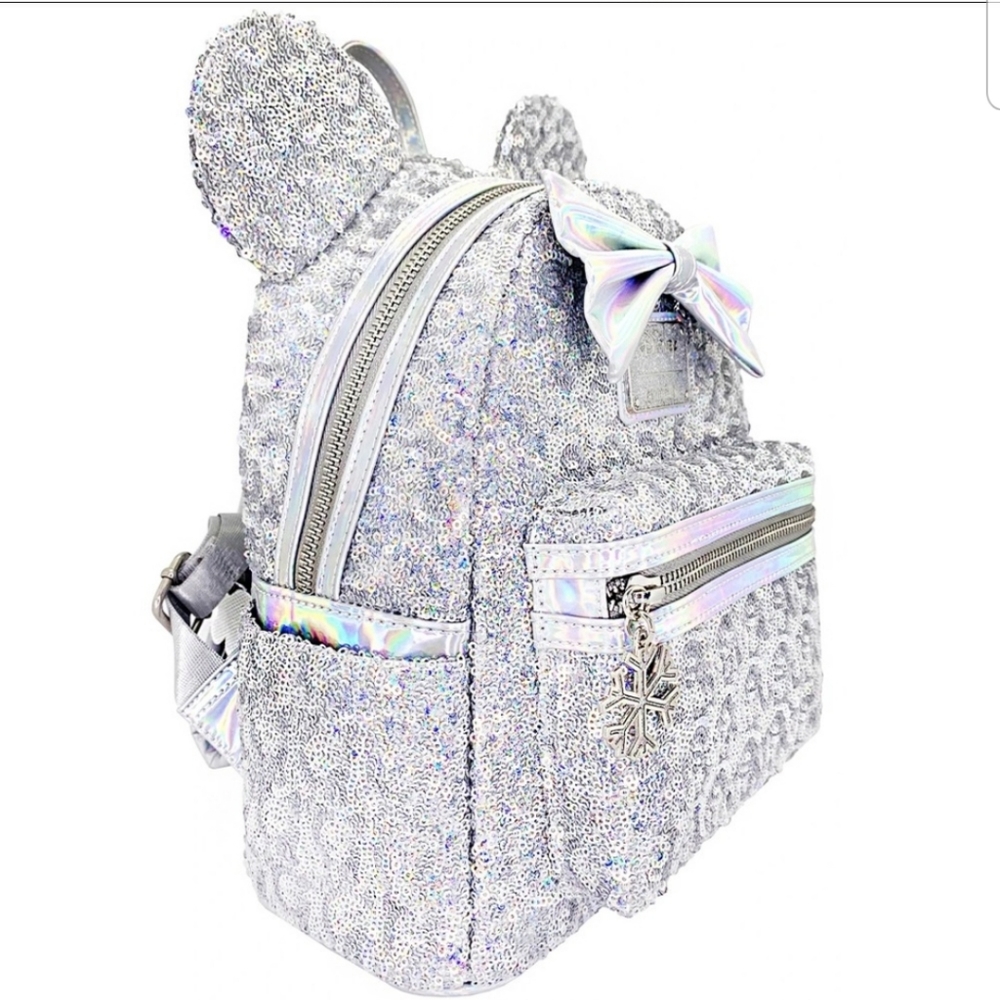 Loungefly Disney Holographic Sequin Minnie Mouse Backpack Silver Rave Bag - OBO - Picture 3 of 8